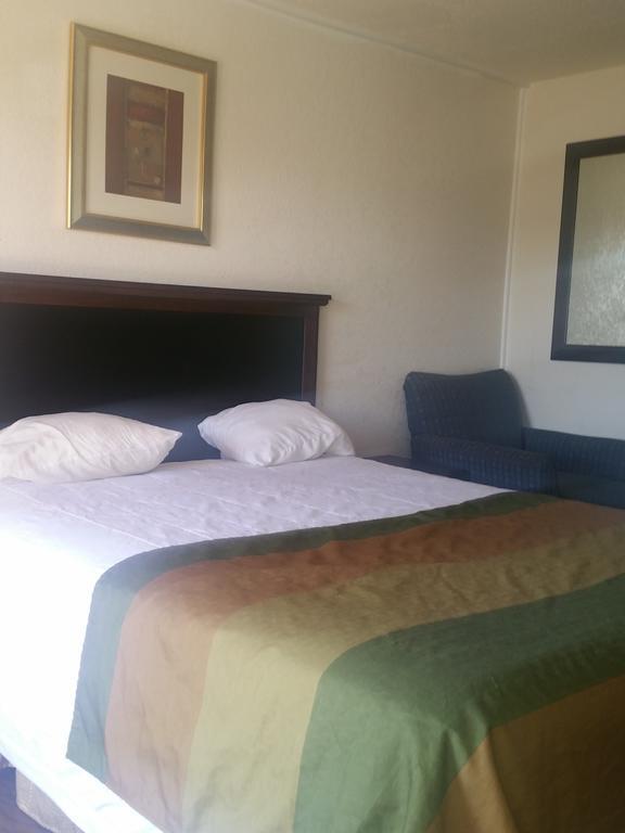 Del Rancho Motel 2*