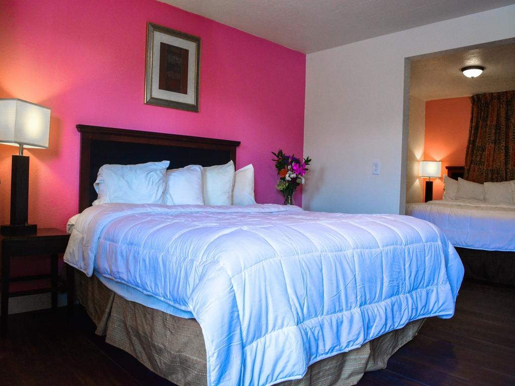 Motel Del Rancho